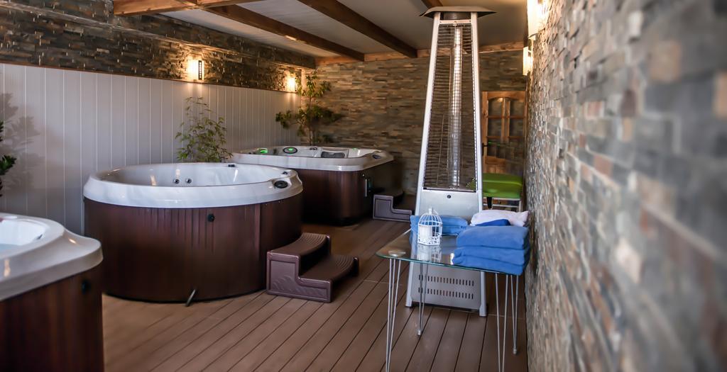 Hotel Serena Suite ลาเซเรนา ภายนอก รูปภาพ
